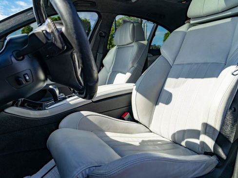 Used 2014 BMW M5 RWD image 22