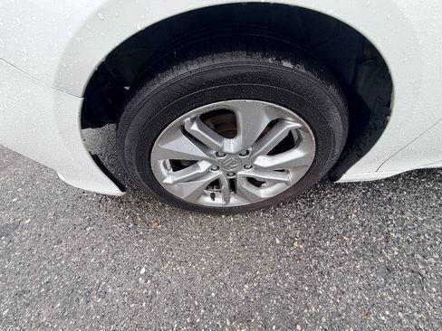 Used 2018 Honda Accord LX image 29