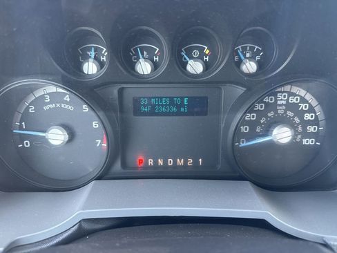 Used 2014 Ford F250 XL w/ Power Equipment Group image 21