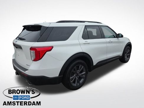 Used 2023 Ford Explorer XLT w/ Equipment Group 202A AWD/4WD image 7