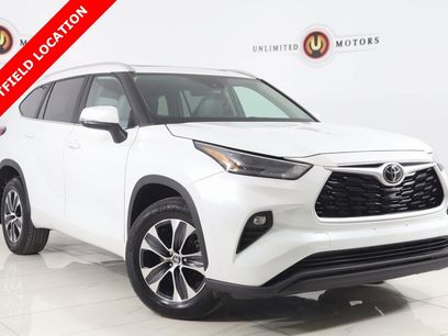 Used 2023 Toyota Highlander XLE