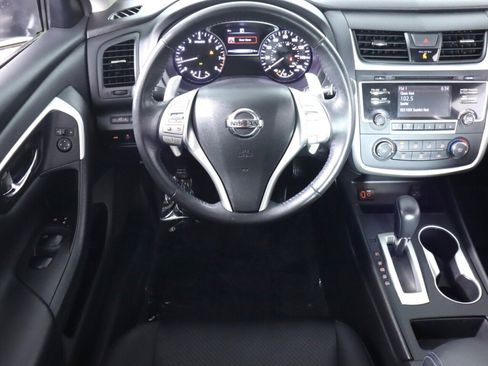 Used 2017 Nissan Altima 2.5 SR image 27