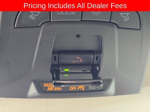 Used 2025 Toyota Corolla LE FWD image 24
