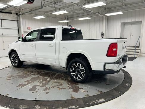 Used 2025 RAM 1500 Laramie AWD/4WD image 4