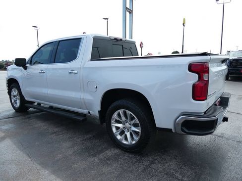 Certified 2021 Chevrolet Silverado 1500 LTZ w/ Technology Package AWD/4WD image 8