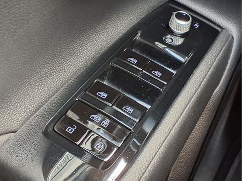 Used 2023 Maserati Grecale GT AWD/4WD image 18