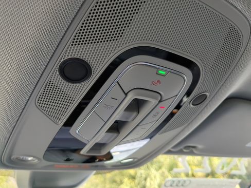 Certified 2022 Audi Q5 2.0T Premium Plus w/ Premium Plus Package image 18