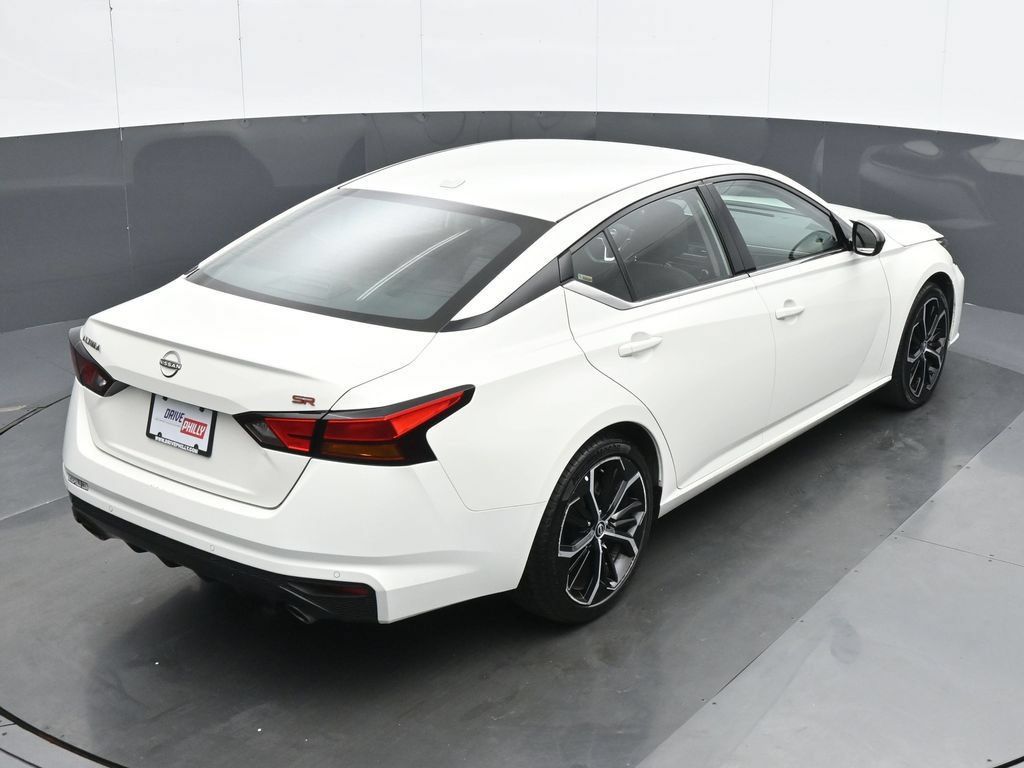Used 2025 Nissan Altima 2.5 SR FWD image 22
