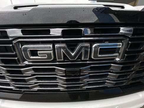 Certified 2025 GMC Sierra 2500 Denali Ultimate image 31