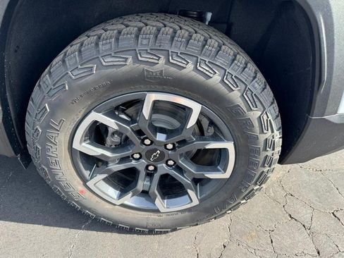 New 2026 Chevrolet Equinox ACTIV w/ Safety and Technology Package image 31