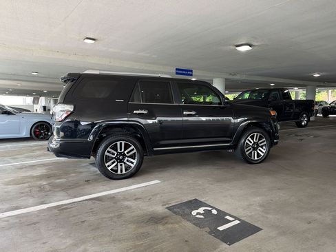 Used 2019 Toyota 4Runner Limited AWD/4WD image 6