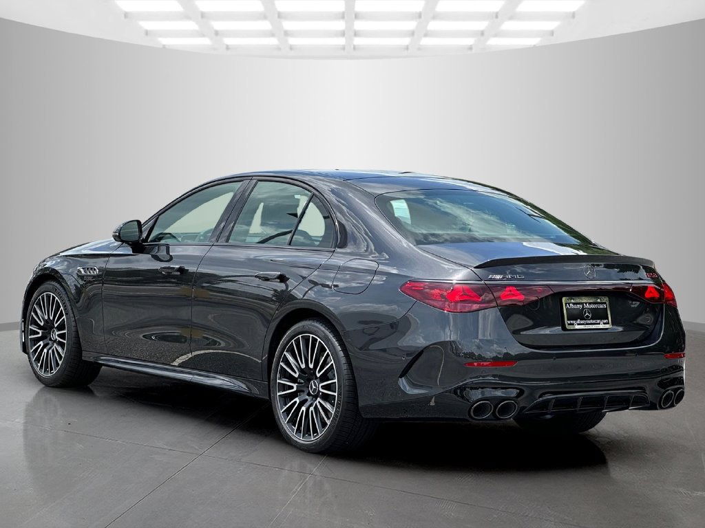 Used 2026 Mercedes-Benz E 53 AMG e 4MATIC Sedan image 4