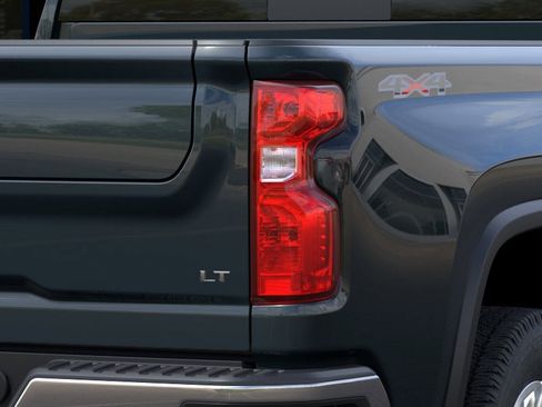 New 2026 Chevrolet Silverado 2500 LT AWD/4WD image 11