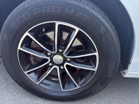 Used 2015 Dodge Grand Caravan SE w/ Quick Order Package 29E SE image 11