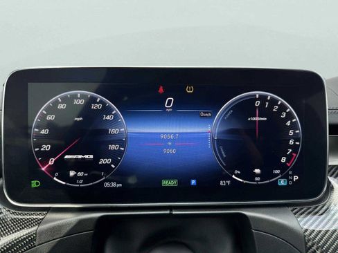 Used 2024 Mercedes-Benz C 63 AMG S image 30