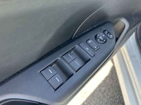 Used 2021 Honda Civic EX-L image 18