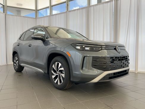 New 2026 Volkswagen Tiguan S image 7