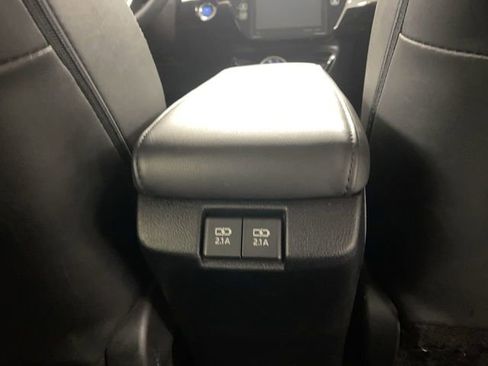 Used 2020 Toyota Prius Prime XLE image 15