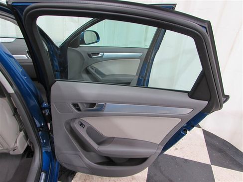 Used 2009 Audi A4 2.0T Premium image 43