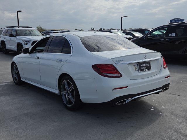 Used 2018 Mercedes-Benz E 300 image 8