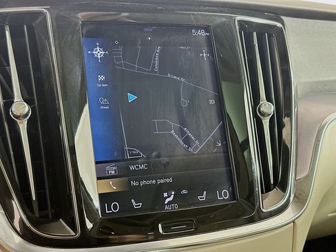 Used 2020 Volvo V60 T5 Momentum w/ Premium Package FWD image 22