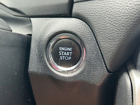Used 2019 Toyota RAV4 XLE w/ Convenience Package AWD/4WD image 27