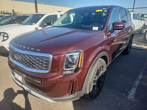 Used 2020 Kia Telluride LX FWD image 4