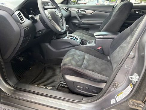Used 2014 Nissan Rogue SV w/ SV Premium Package FWD image 9