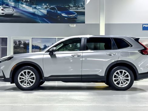 Used 2024 Honda CR-V EX image 2
