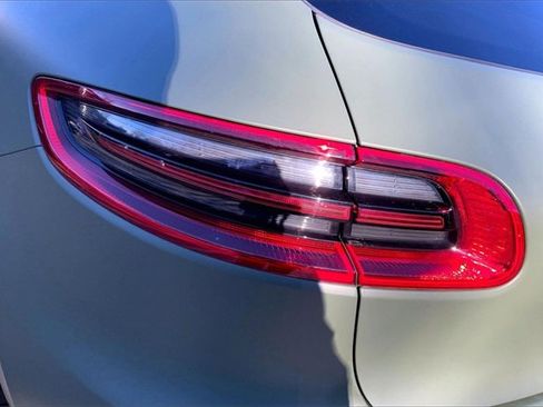 Used 2015 Porsche Macan S image 24