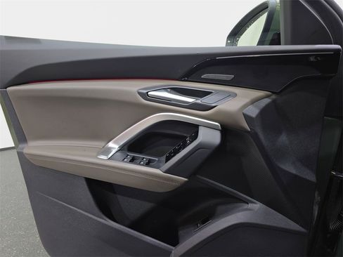 Certified 2025 Audi Q5 Prestige w/ 20" Wheel Package image 29