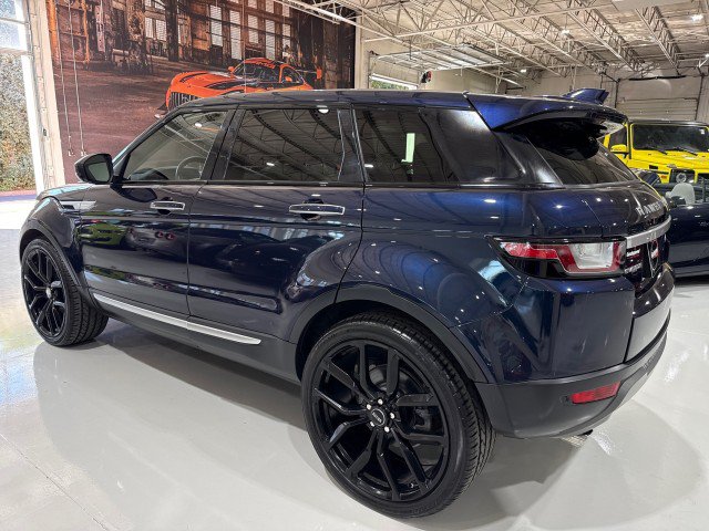 Used 2017 Land Rover Range Rover Evoque HSE AWD/4WD image 4