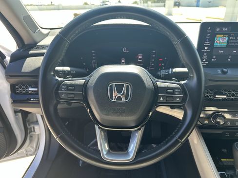 Certified 2023 Honda Accord Touring image 11