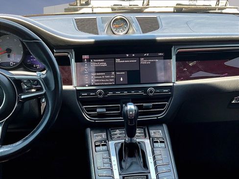 Certified 2020 Porsche Macan S AWD/4WD image 16