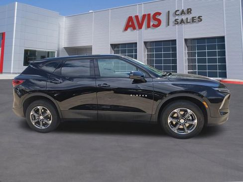 Used 2025 Chevrolet Blazer LT FWD image 7