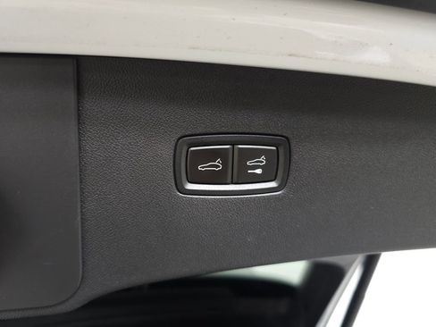 Used 2020 Porsche Cayenne AWD/4WD image 8