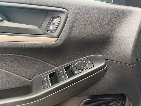 Used 2022 Ford Escape SE w/ Convenience Package image 22