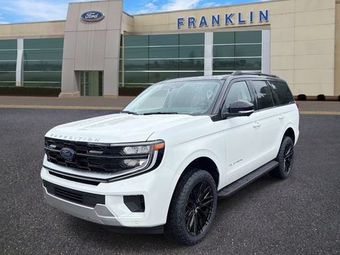 New 2026 Ford Expedition Platinum AWD/4WD image 3