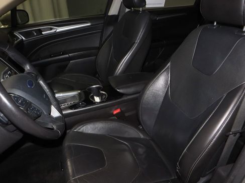 Used 2016 Ford Fusion Titanium image 29