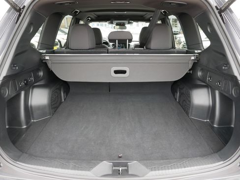 Certified 2025 Subaru Forester Premium AWD/4WD image 18
