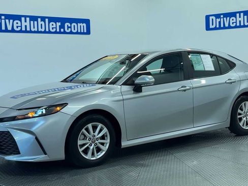 Used 2025 Toyota Camry LE w/ Convenience Package FWD image 4