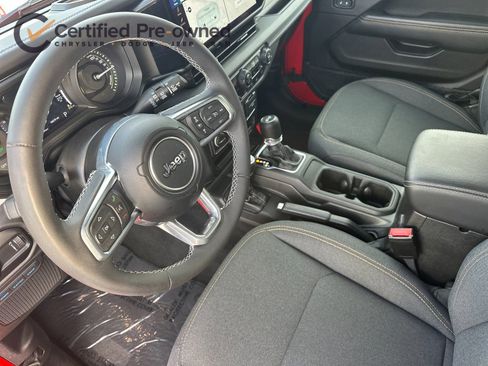 Certified 2025 Jeep Wrangler Sahara 4xe w/ Safety Group image 11