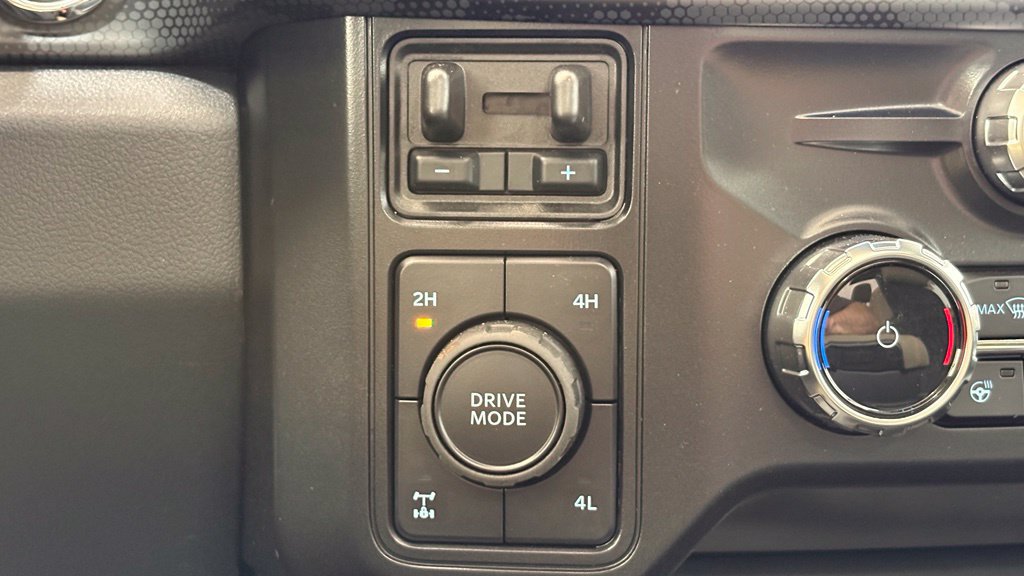 New 2026 Ford F250 Lariat w/ Black Appearance Package AWD/4WD image 47