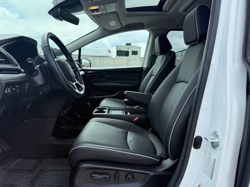 Used 2026 Honda Odyssey Elite image 18