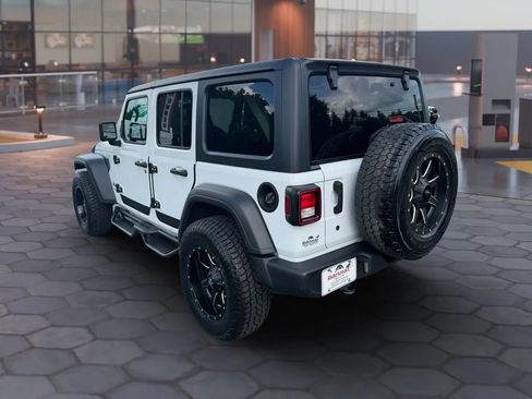 Used 2019 Jeep Wrangler Unlimited Sport S AWD/4WD image 5