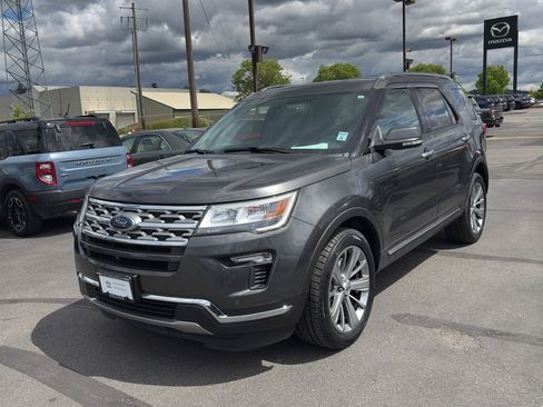 Used 2018 Ford Explorer Limited AWD/4WD image 3