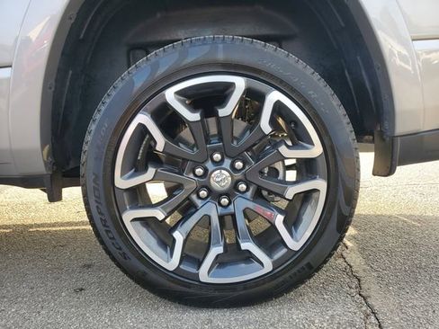 Used 2025 RAM 1500 Limited image 13
