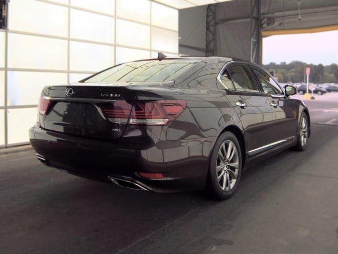 Used 2016 Lexus LS 460 AWD w/ Comfort Package image 4