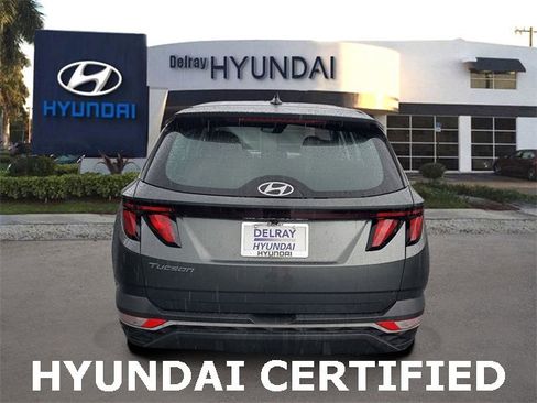 Certified 2022 Hyundai Tucson SE image 5