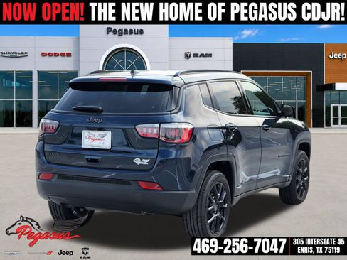 New 2026 Jeep Compass Latitude AWD/4WD image 5